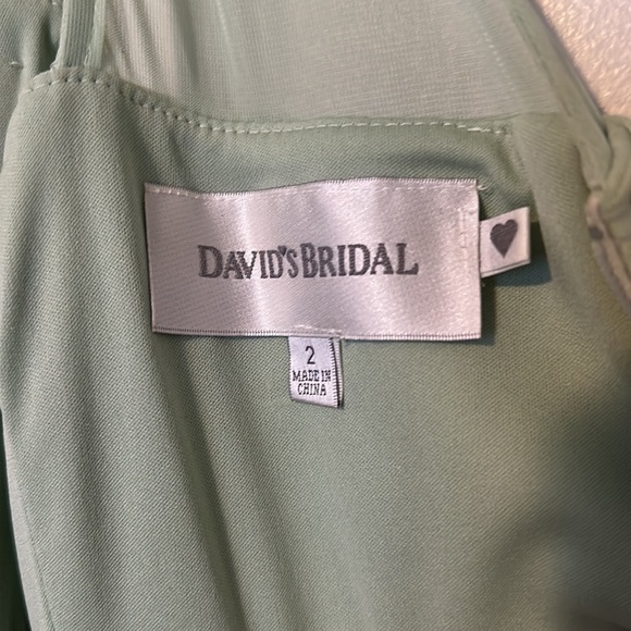 David’s Bridal Bridesmaid Dress meadow green size 2 light and flowy - Picture 10 of 12